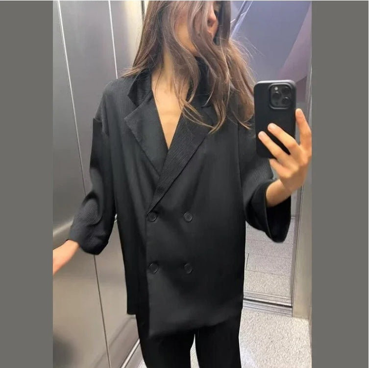 Tailleur Féminin à Volants : Veste Élégante & Pantalon Décontracté